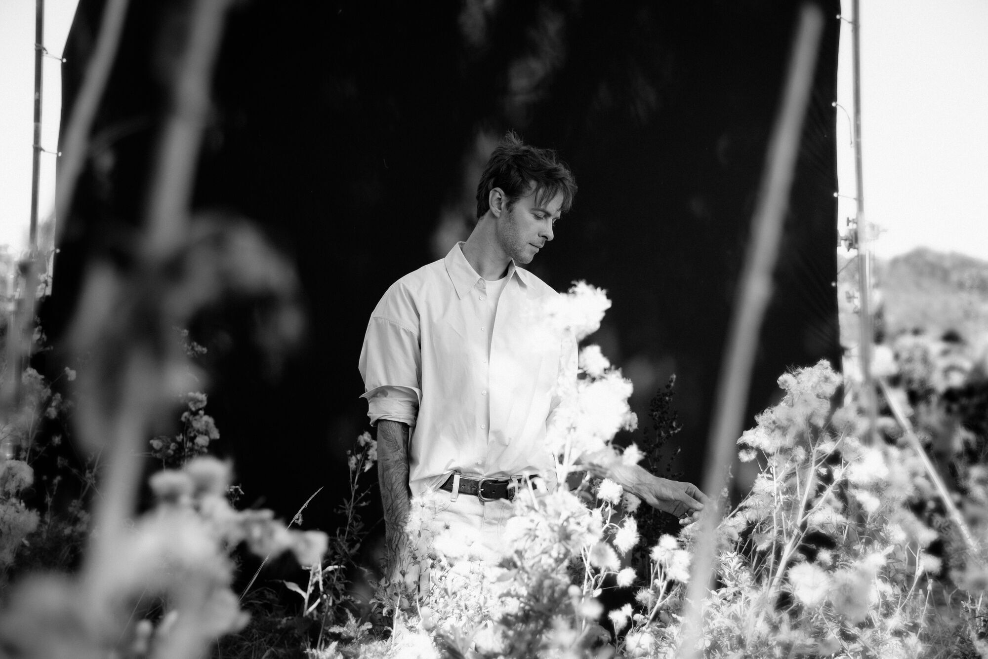 Макс Барських анонсував мініальбом "Місто дощів": перший сингл "Все ок" уже в мережі