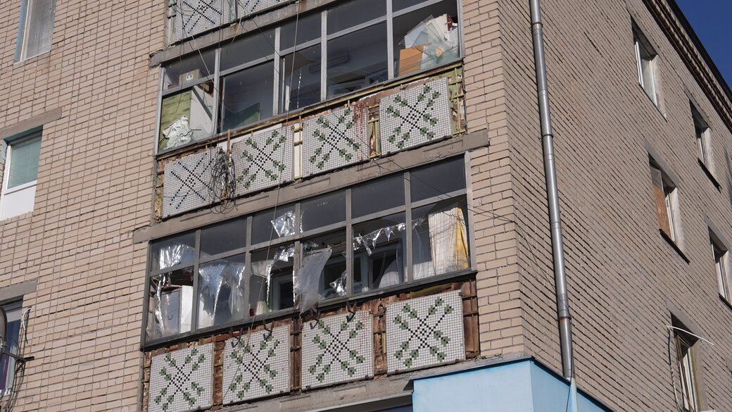 "Это было очень страшно": жители Херсона рассказали о вражеской атаке на город и ее последствиях. Видео