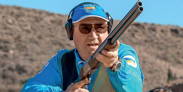 Український чемпіон зі старою рушницею встановив вічний рекорд Олімпіад: історичне "золото" одесита, який ночував у "контейнері" і змагається у 57