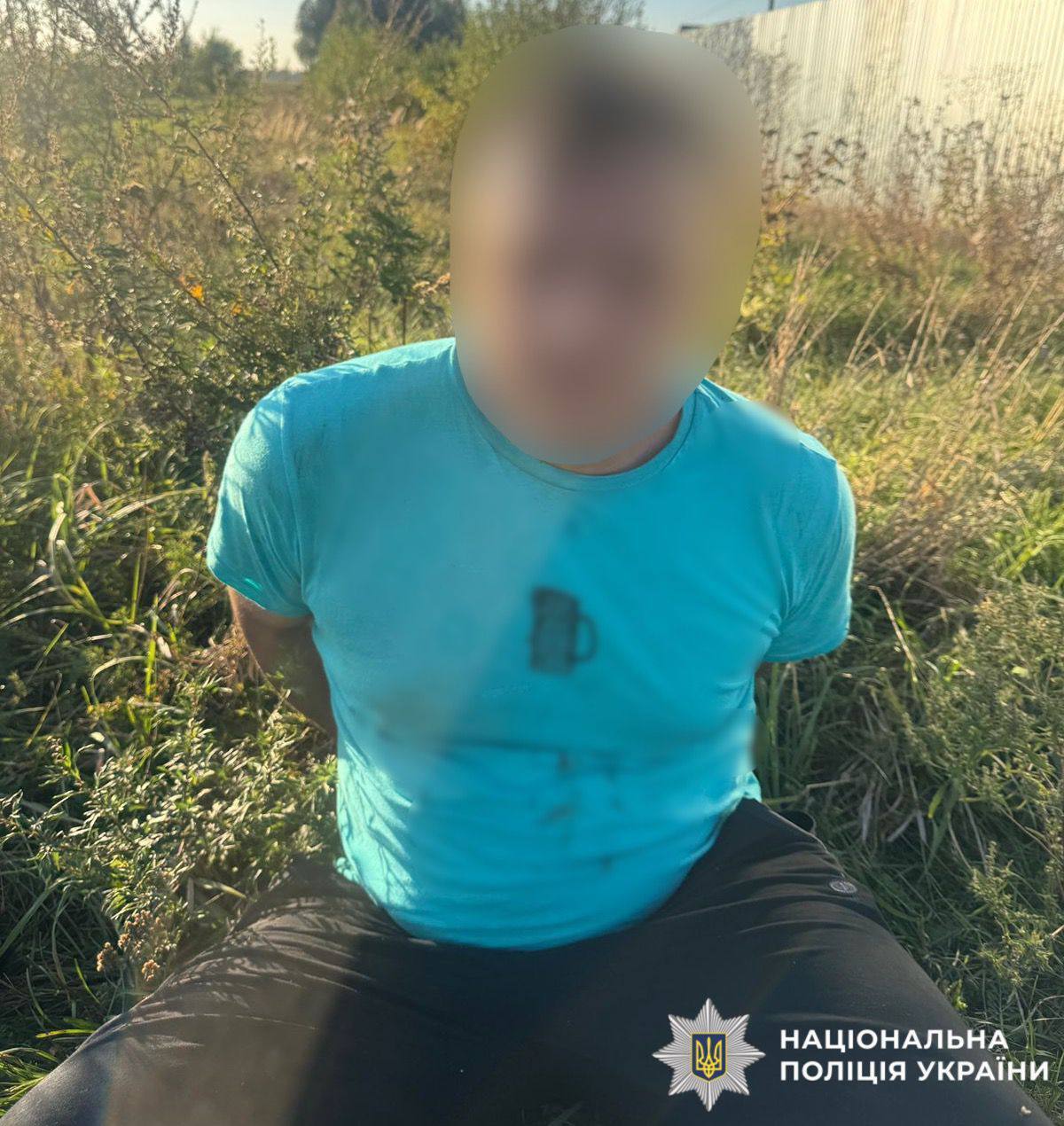 На Київщині чоловік ледь не вбив пасажира потяга, який заступився за дівчину. Подробиці справи та фото