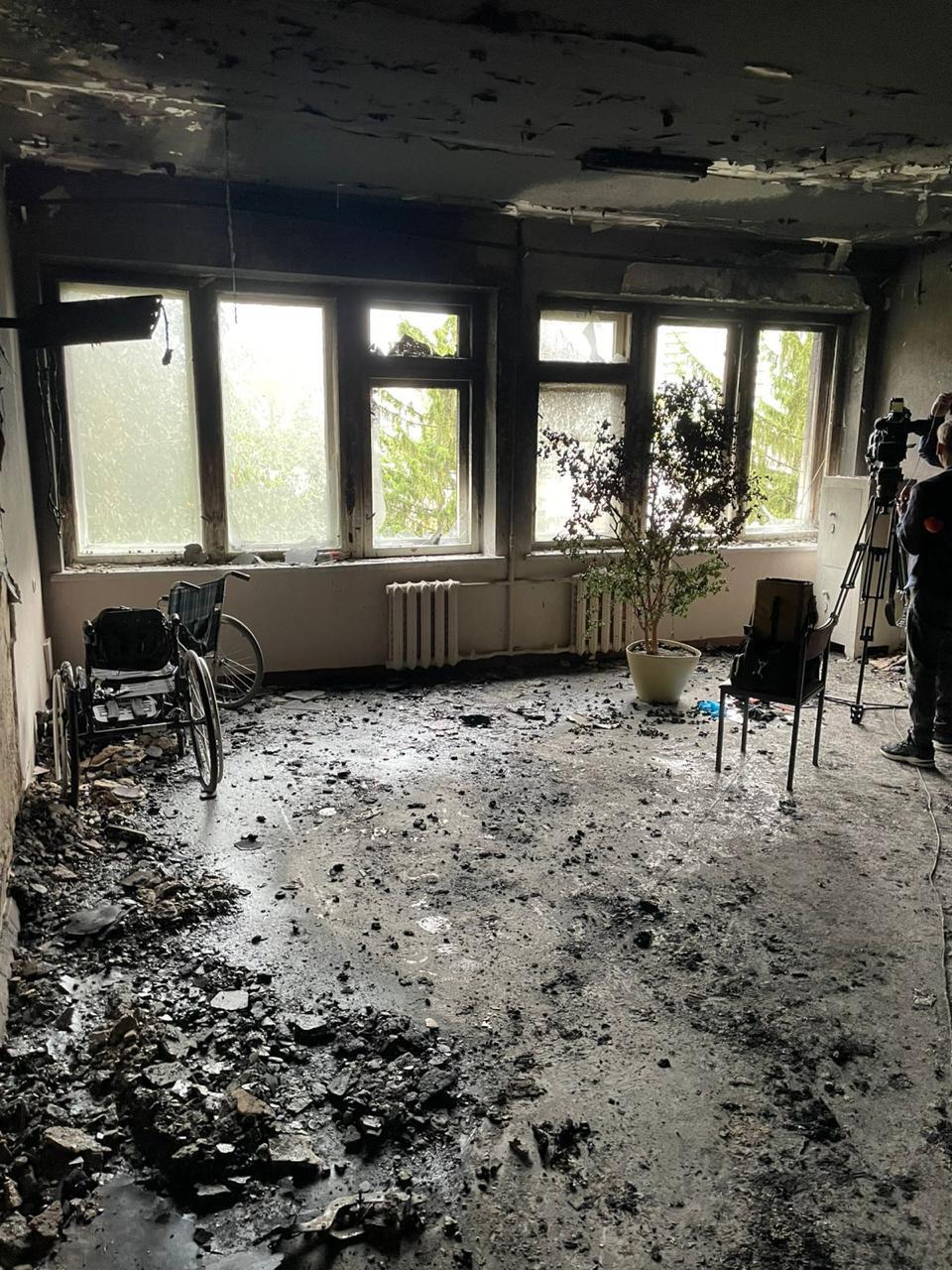 Як виглядає Інститут кардіології у Києві, який атакували окупанти: фото та відео з місця