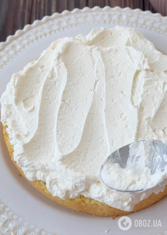 Любимый бисквитный торт королевы Елизаветы ІІ: делимся простым рецептом десерта
