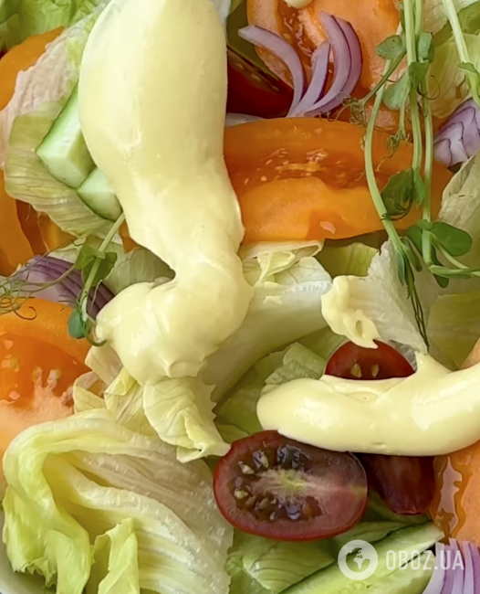 Дієтичний майонез із варених жовтків для святкових легких салатів: готується соус елементарно