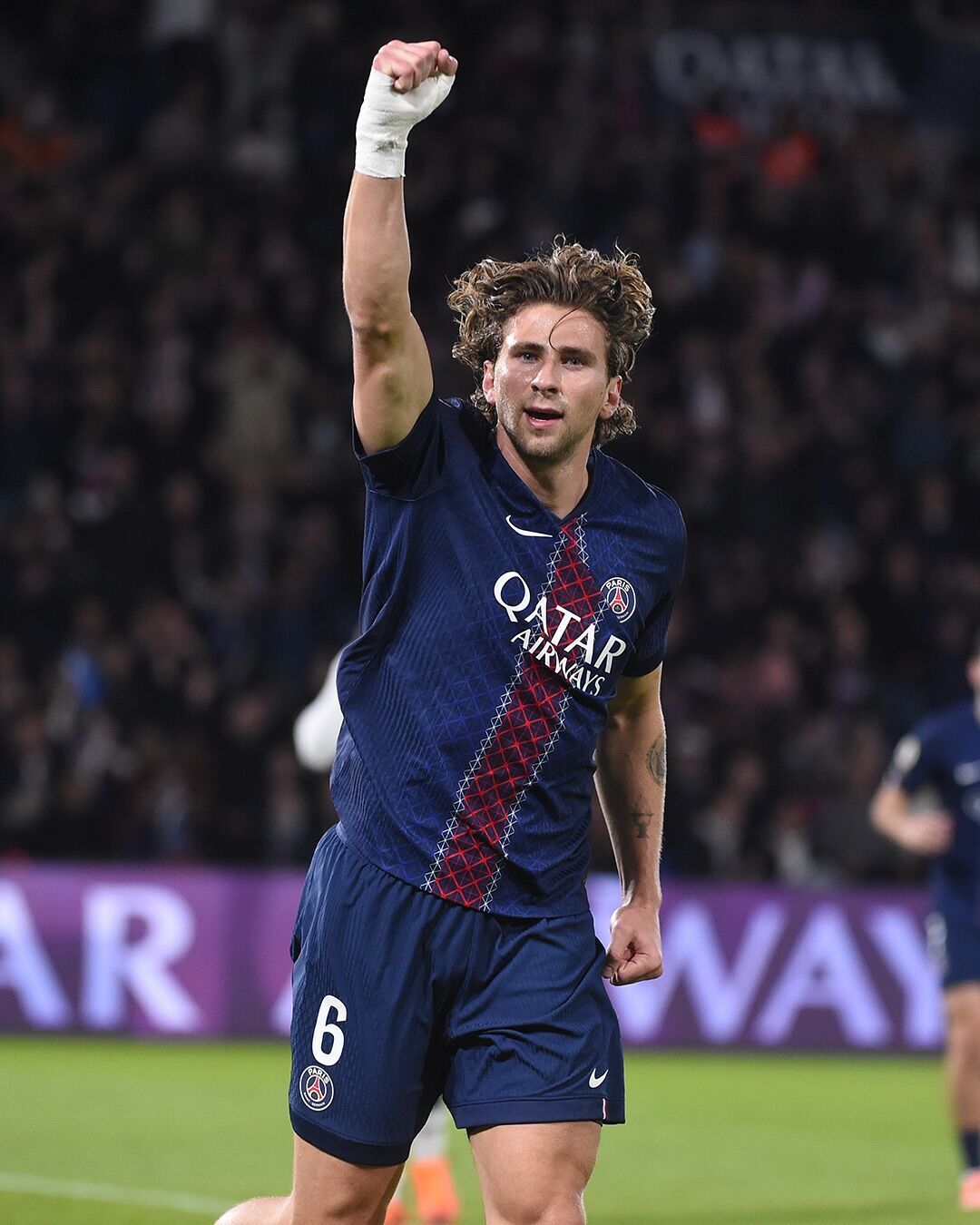 В России набросились с оскорблениями на конкурента вратаря сборной РФ в ПСЖ