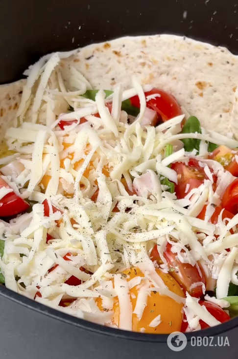 Корисний і смачний омлет у лаваші за 5 хвилин: готується страва в духовці