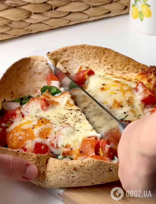 Корисний і смачний омлет у лаваші за 5 хвилин: готується страва в духовці