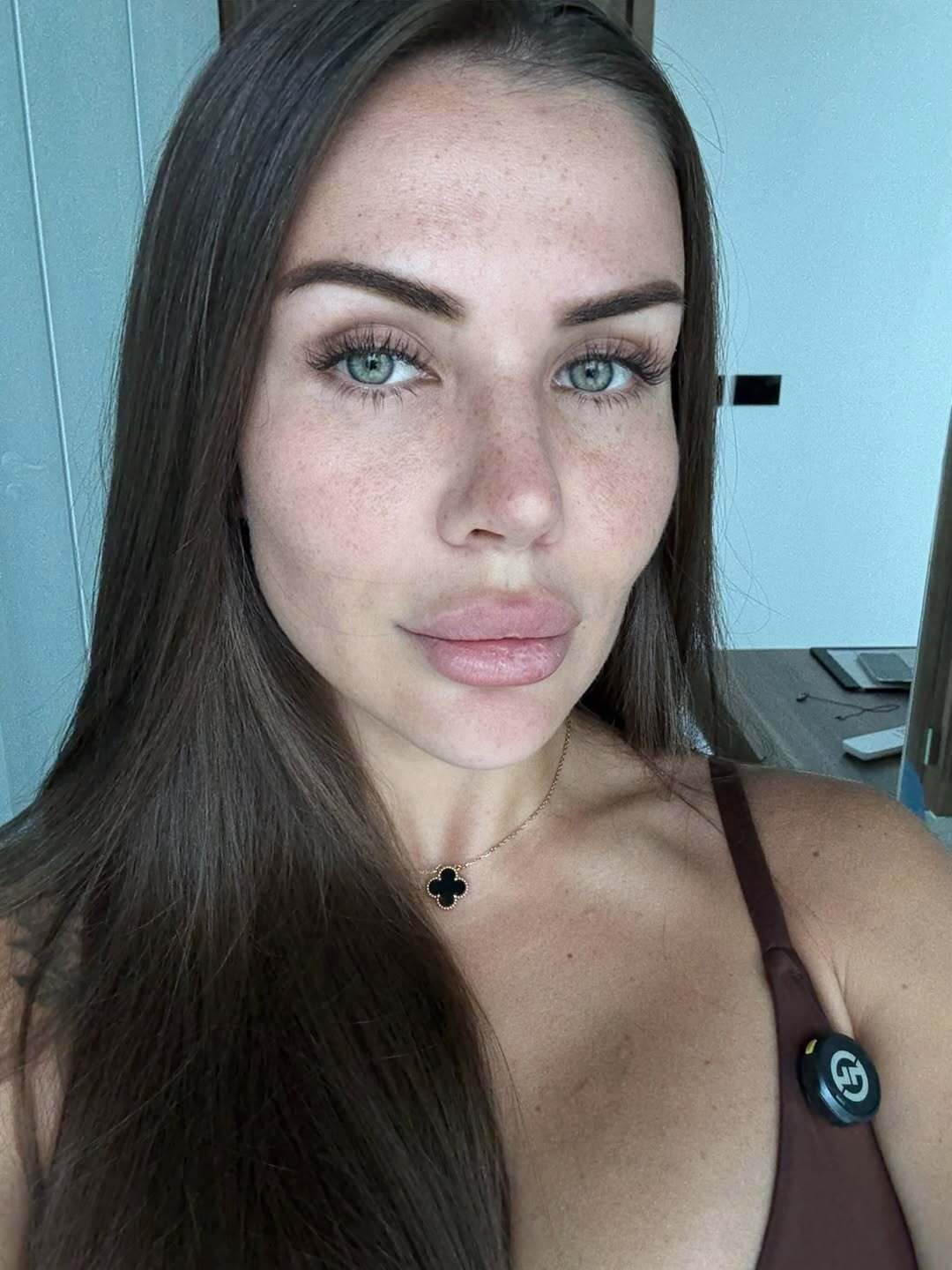 У блогера Софии Стужук, которая сбежала из Украины, появились проблемы с законом: ей сообщено о подозрении