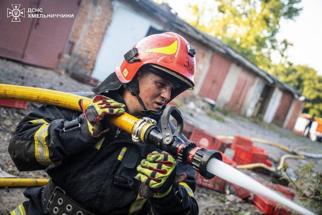 У Хмельницькому внаслідок ворожої атаки загинув чоловік
