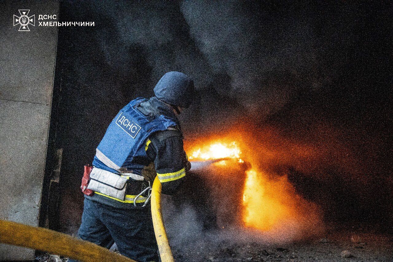 У Хмельницькому внаслідок ворожої атаки загинув чоловік