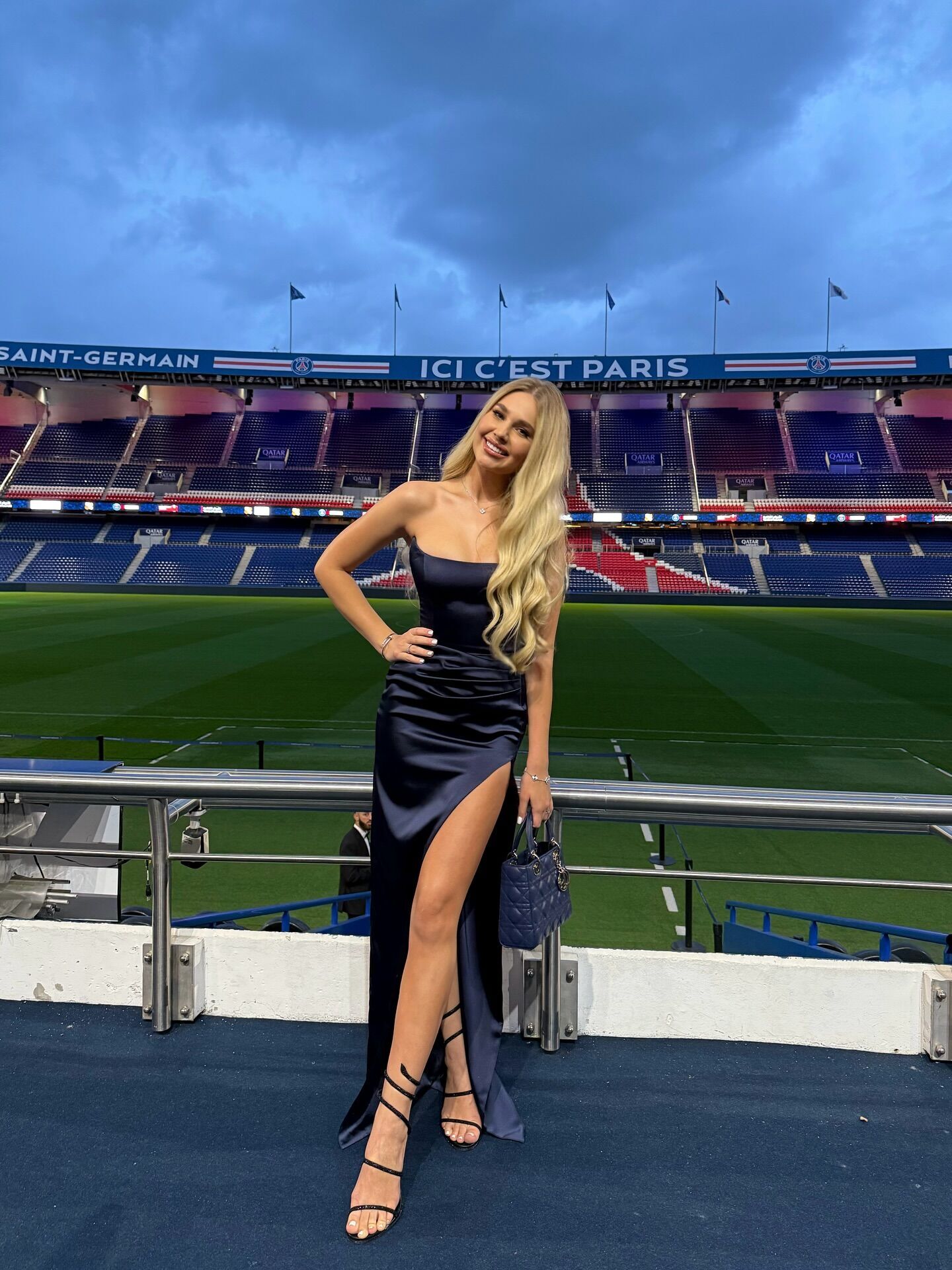 "Щоб не виникало ненависті": дружина Забарного відреагувала на слова про ескортниць та весілля футболістів