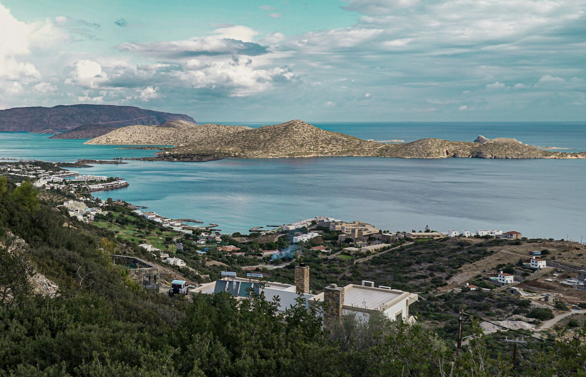 Вместо Санторини: куда поехать в Греции осенью