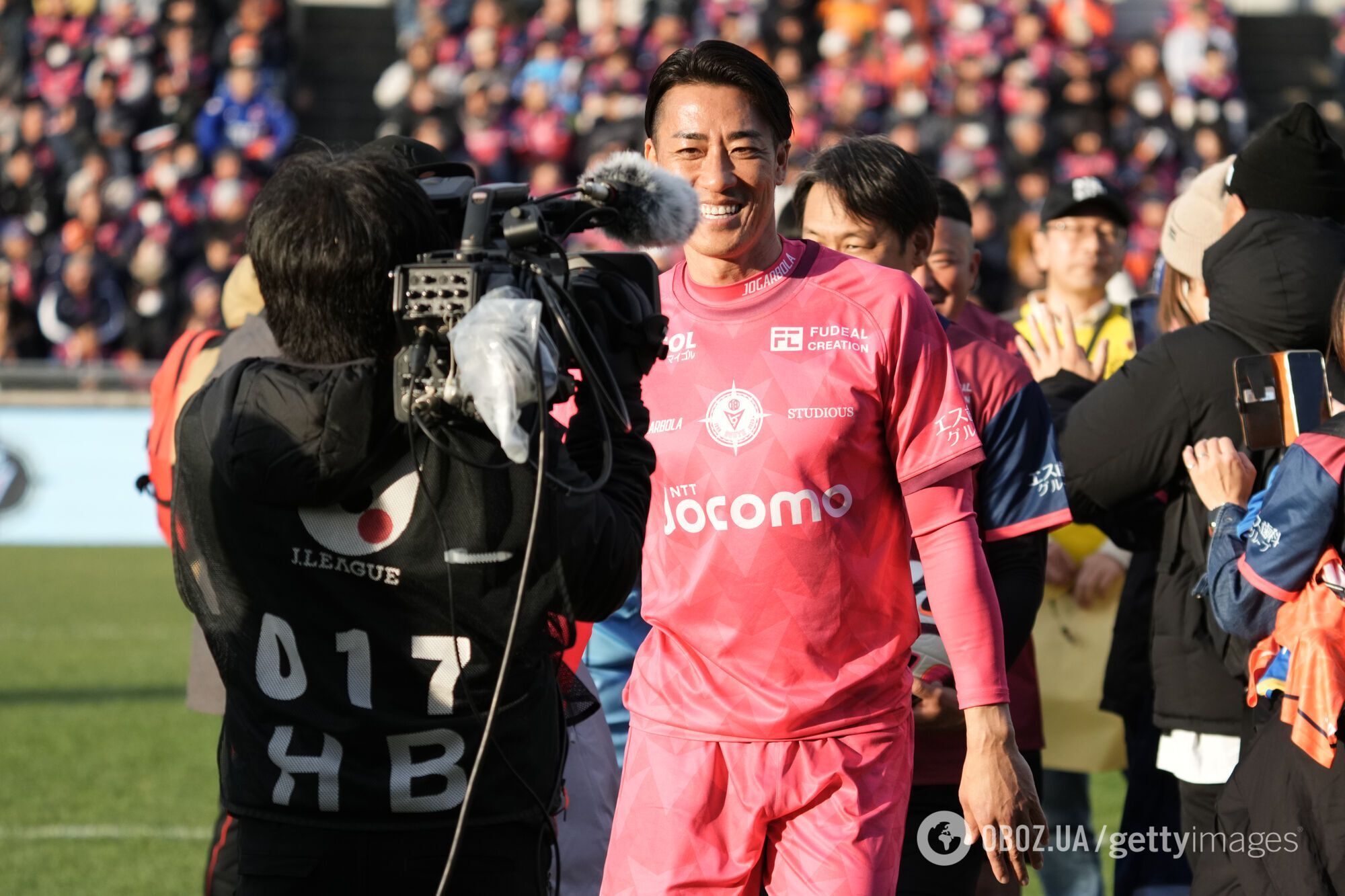 Вратарь забил "самый нелепый автогол в истории футбола", но оказалось, на это была причина. Видео