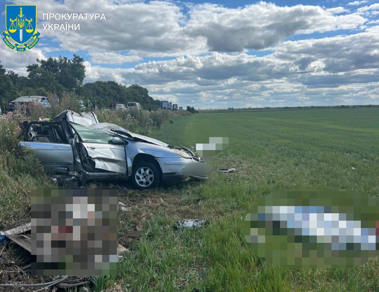 На Київщині вантажівка на швидкості протаранила легковик: загинула родина з дитиною. Подробиці справи та фото