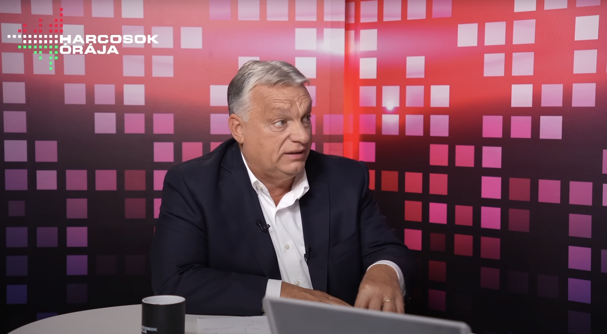 "Росія гарантує безпеку Угорщини": Орбан заявив, що не відмовиться від російської нафти