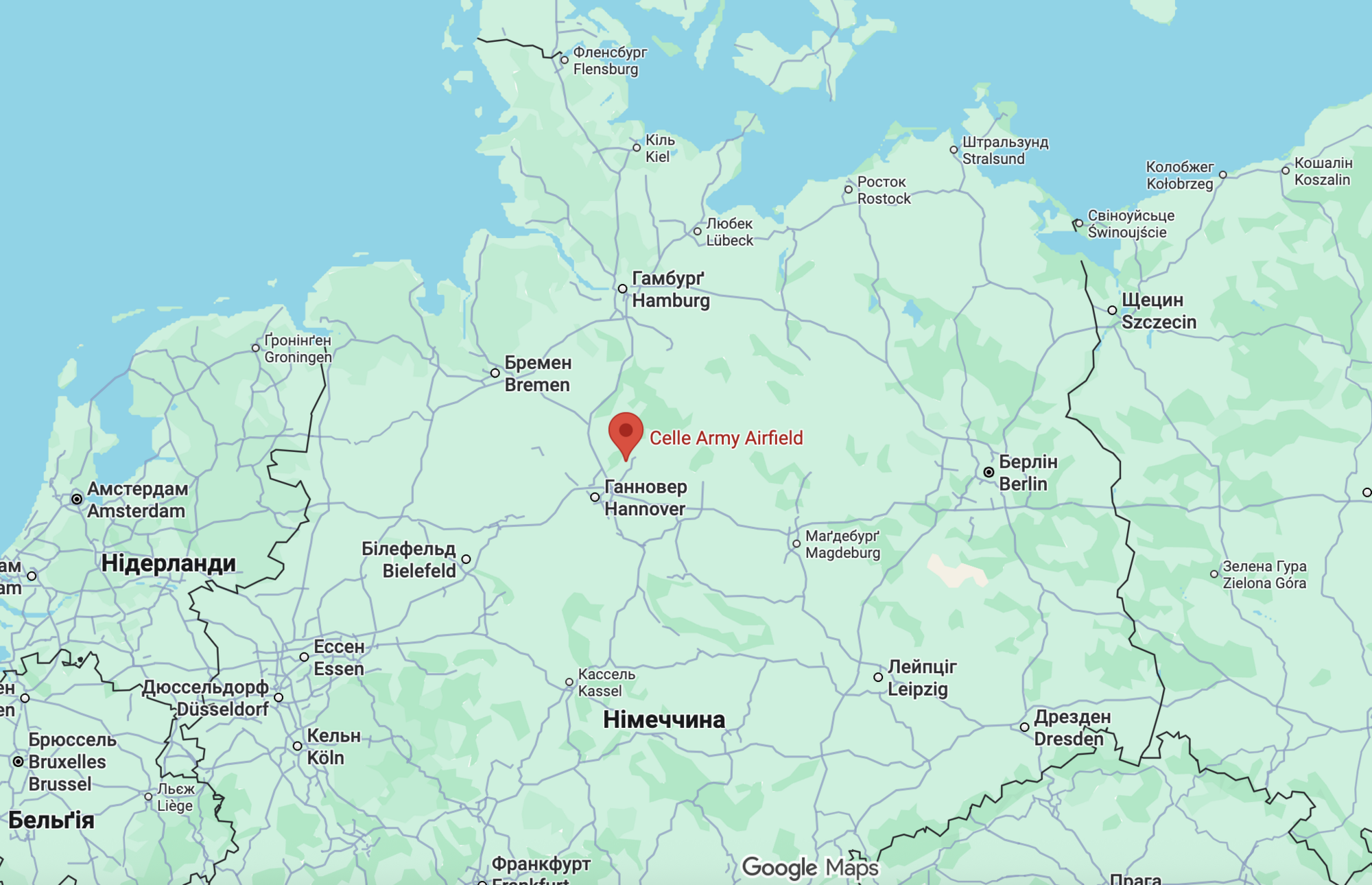 У Німеччині обстріляли піротехнікою транспортний літак Бундесверу – Der Spiegel