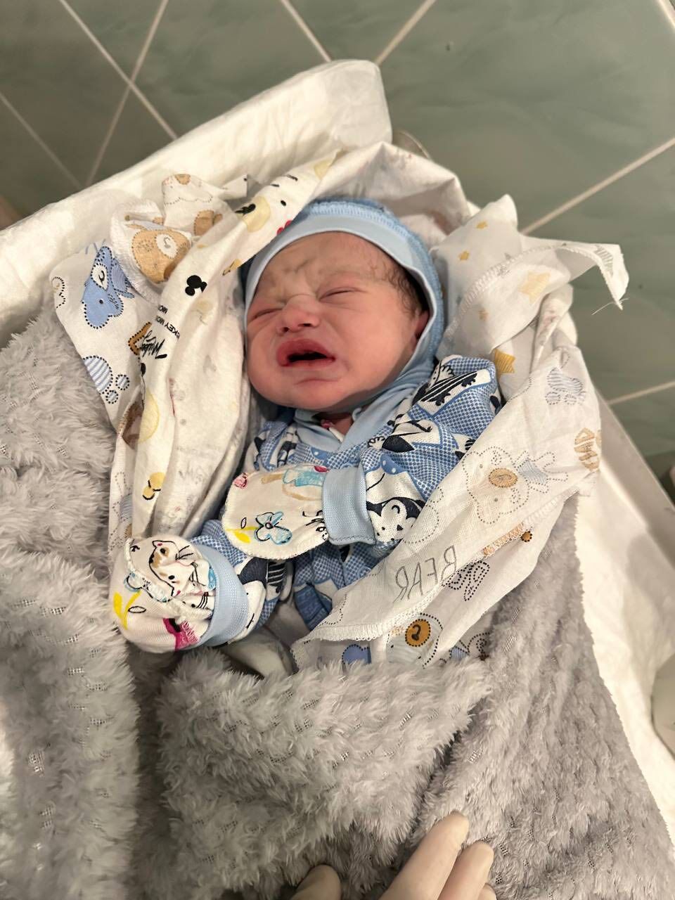 В Калуше во время российской атаки в укрытии роддома родились двое детей. Фото