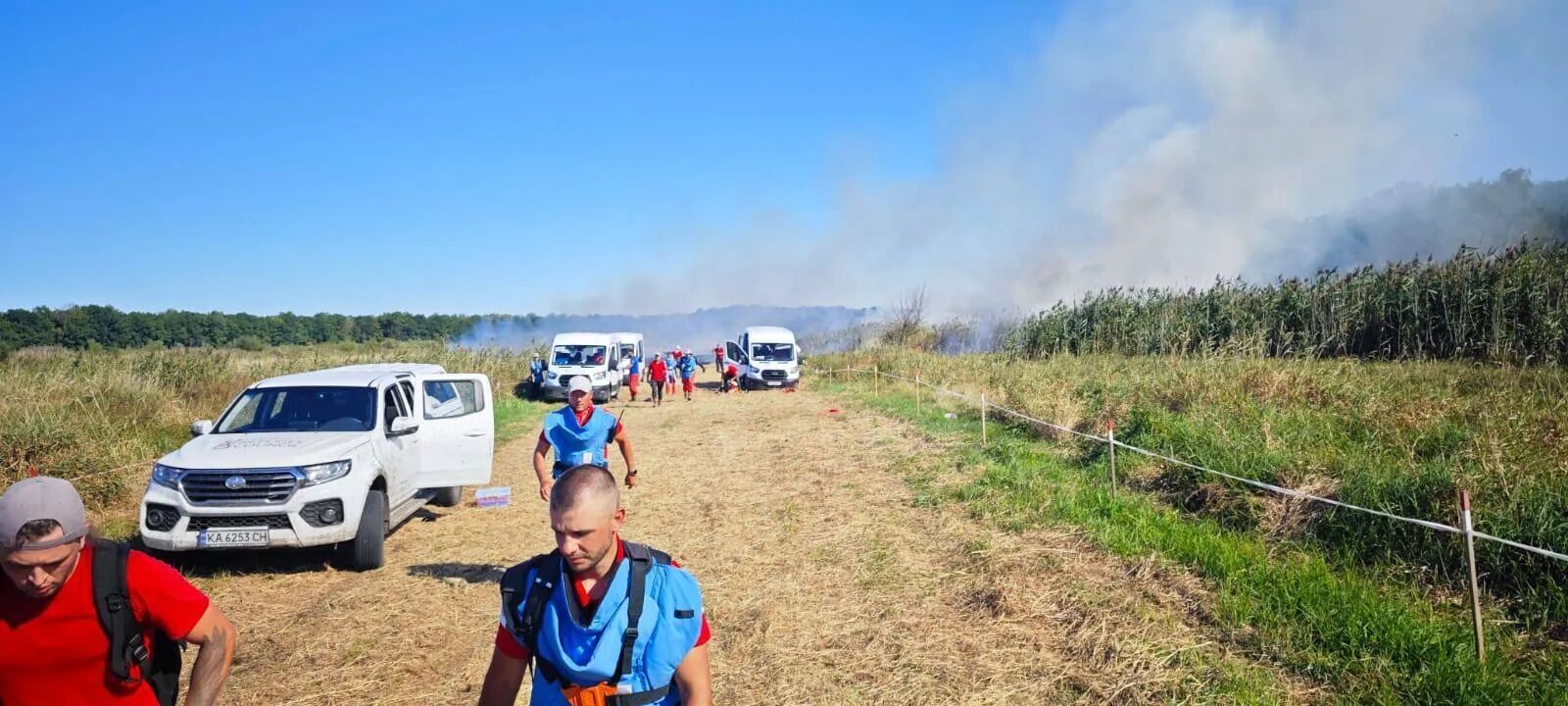 "Москва продовжує шлях терору": у ЄС різко відреагували на атаку Росії по гуманітарній місії з розмінування під Черніговом