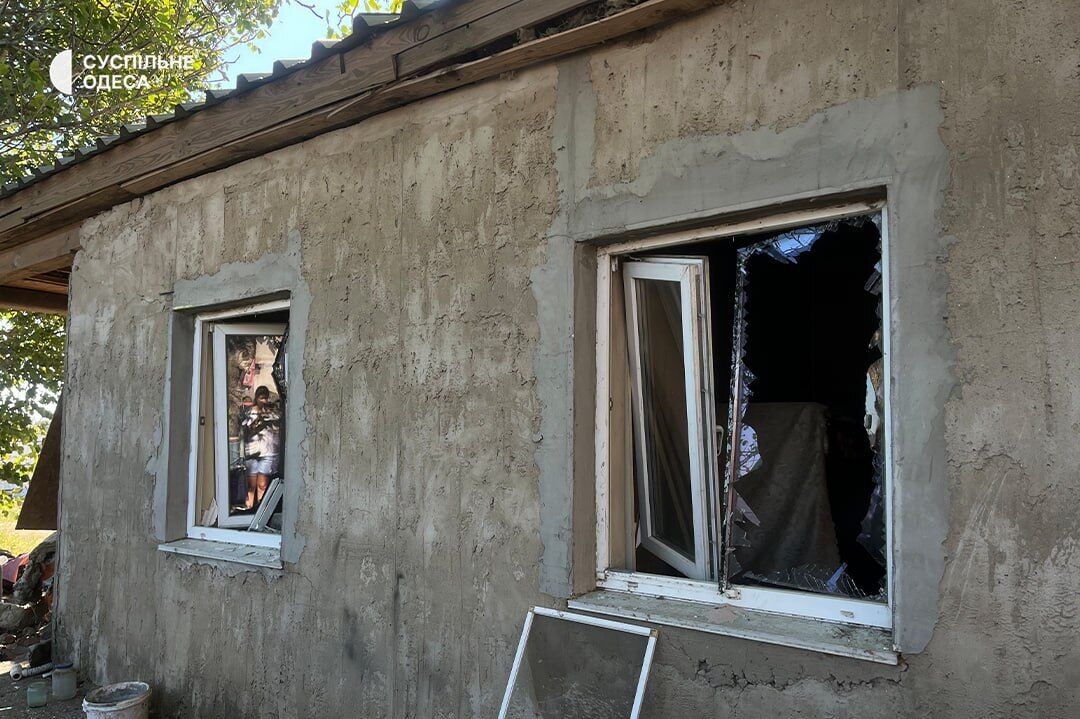 "Нас засипало склом": мешканець Одеси розповів про ворожу атаку на місто і її наслідки. Фото й відео