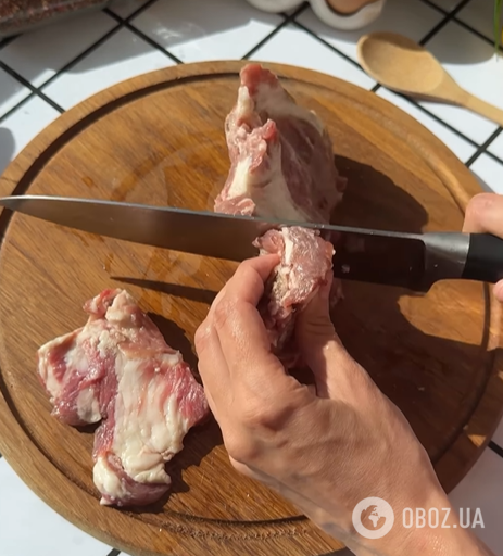 З яким м'ясом смачно потушкувати капусту: простий рецепт страви для вечері
