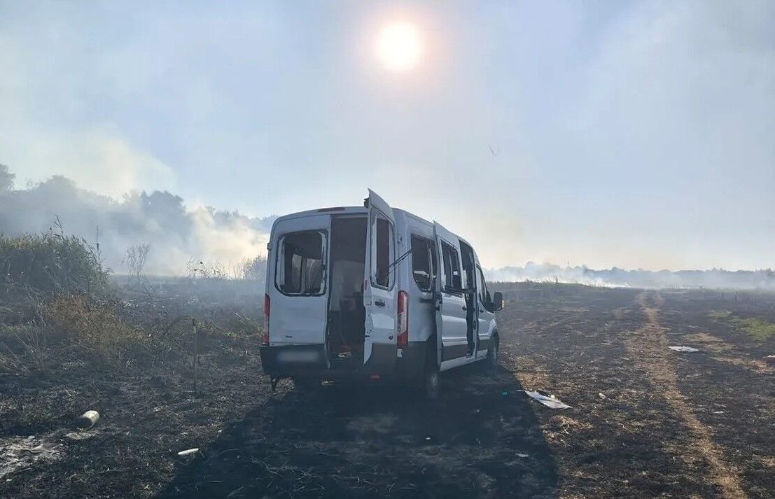 Минобороны РФ цинично выдало удар по гуманитарной миссии в Чернигове за "атаку по расчетам дронов ВСУ": омбудсмен отреагировал