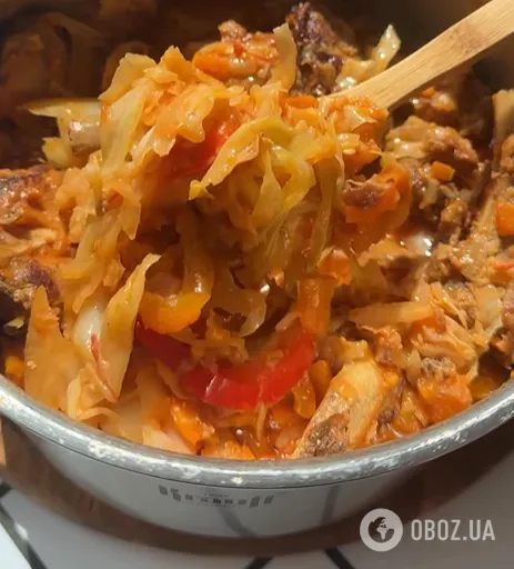 З яким м'ясом смачно потушкувати капусту: простий рецепт страви для вечері