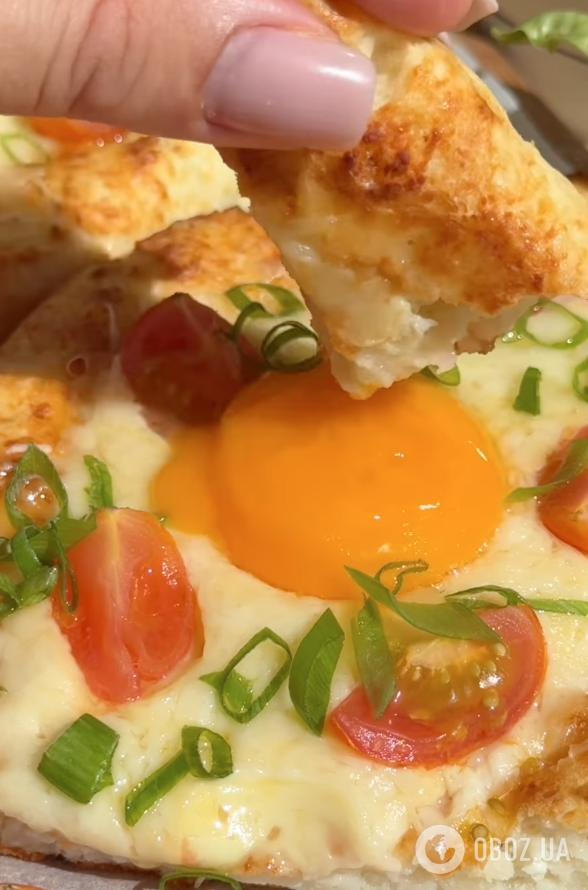 Воздушные домашние хачапури для перекуса: рецепт самого удачного теста от звездного шефа