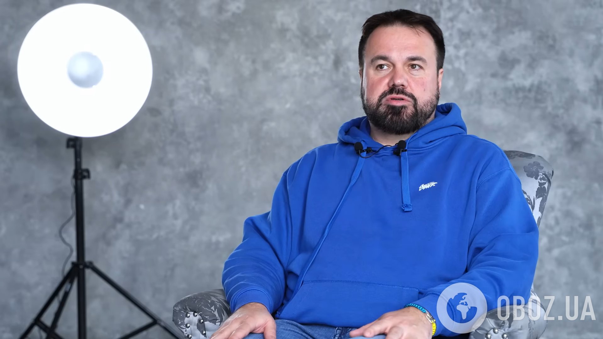 Скандальний комік Лірник назвав причину, чому не повернувся в Україну, та здивував мовною позицією