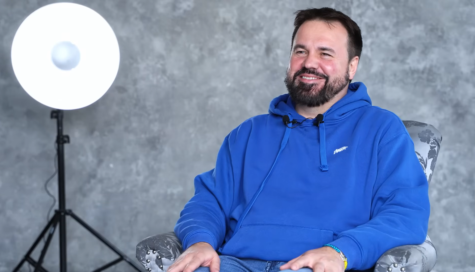 "В Україні мене не чекають, в Росії залишитись не можу". Як Антон Лірник впав на дно через свою позицію і де живе зараз