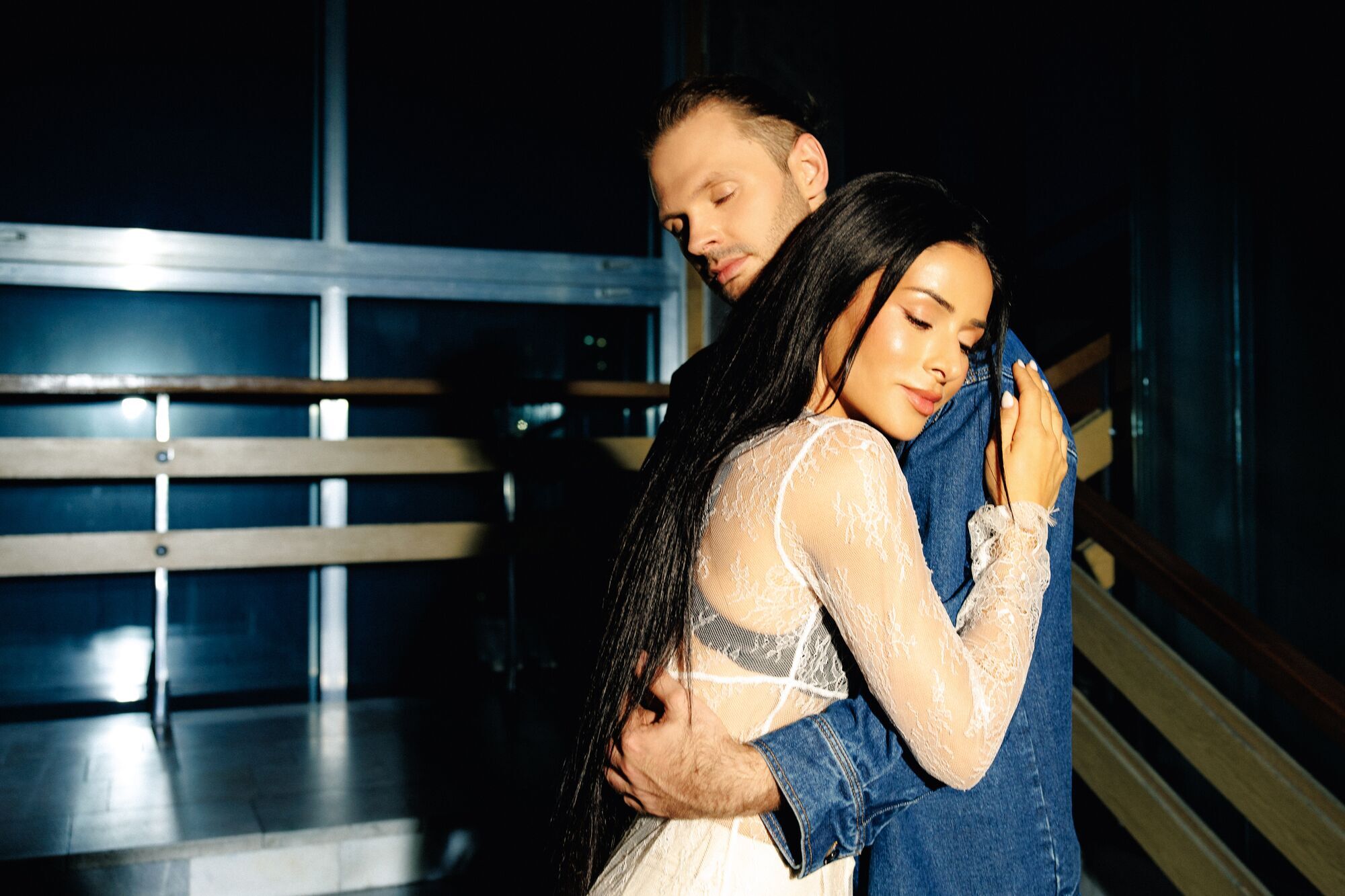 Неочікуваний дует: Zlata Ognevich та Cheev об’єдналися в новому релізі "Обійми – обійми"