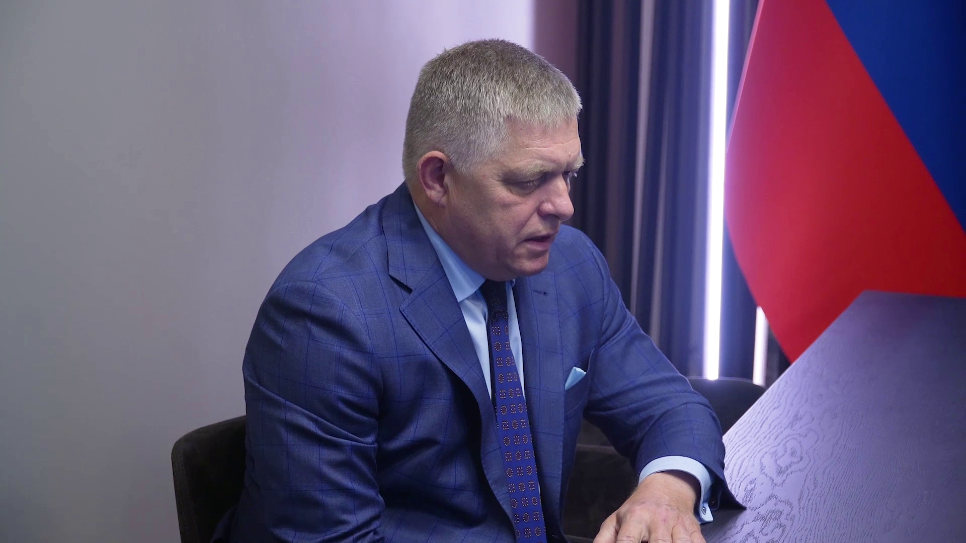 У российских нефти и газа нет будущего: Зеленский встретился с Фицо в Ужгороде. Видео