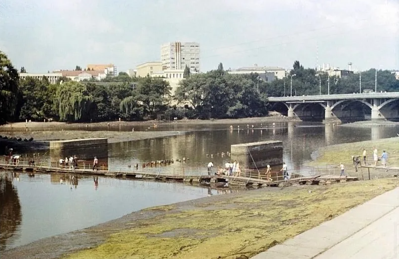 Деякі будинки залишилися лише на світлинах: історичні фото Вінниці у ХХ столітті
