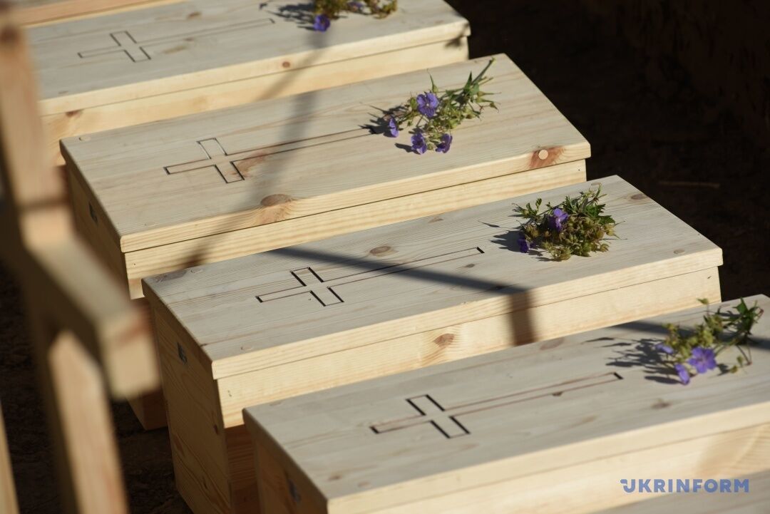 На Тернопільщині розпочали перепоховання ексгумованих останків жертв Волинської трагедії. Фото