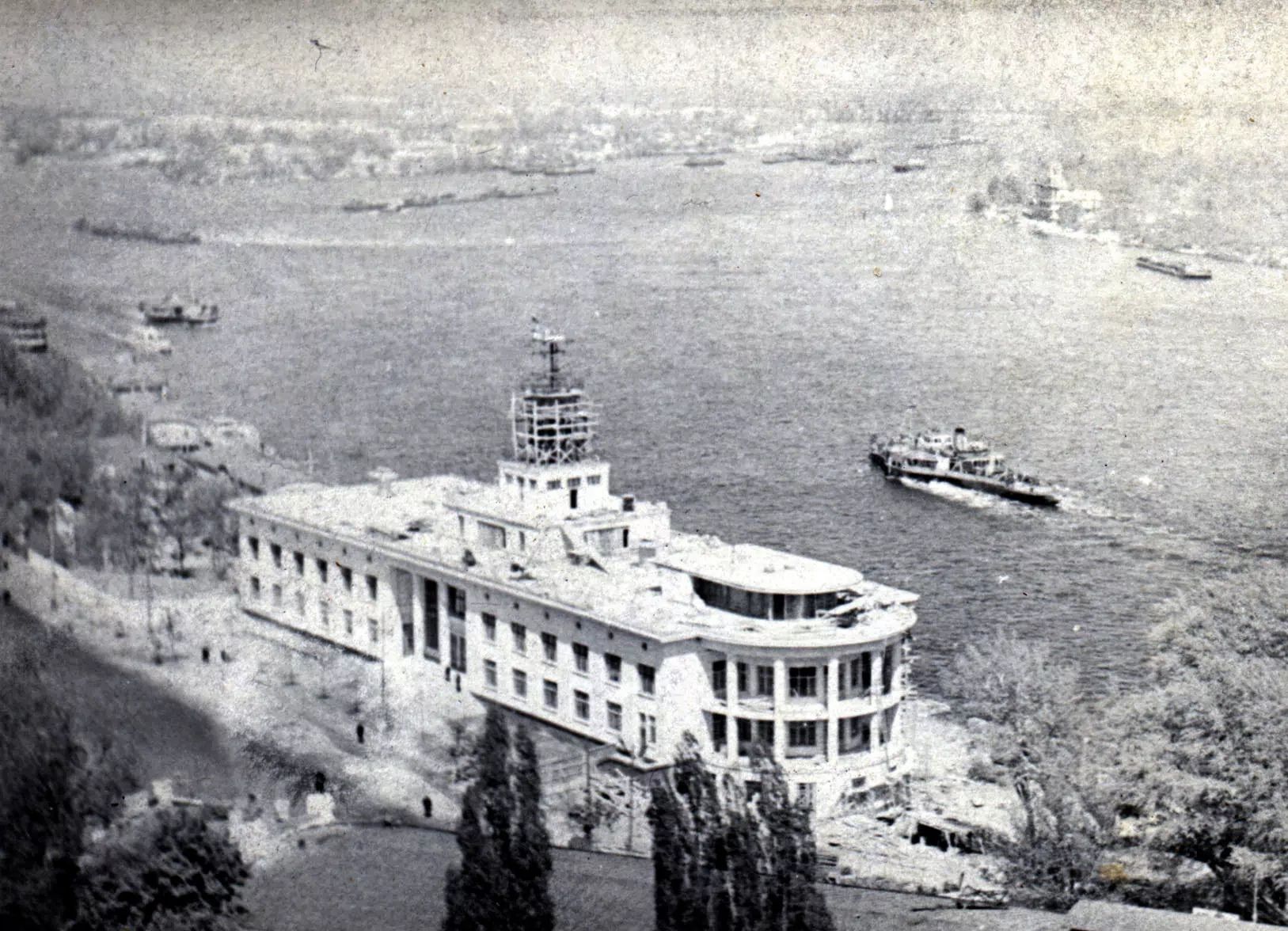 Ще недобудували: який вигляд мав Київський річковий вокзал у 1961-х році. Унікальне фото