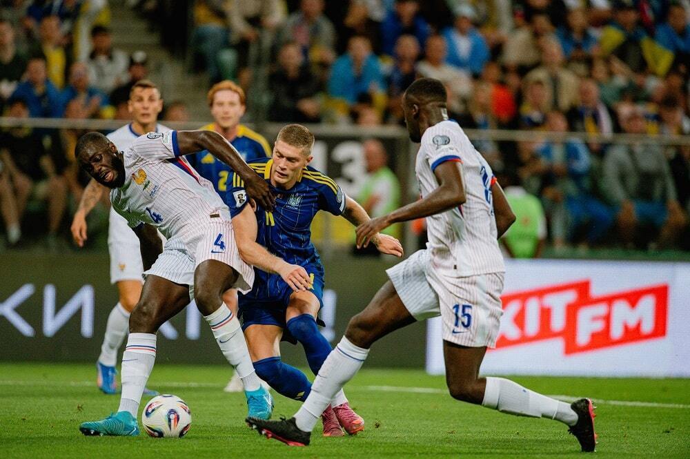 Украина проснулась во втором тайме и испытала штангу, но проиграла Франции стартовый матч отбора на ЧМ-2026