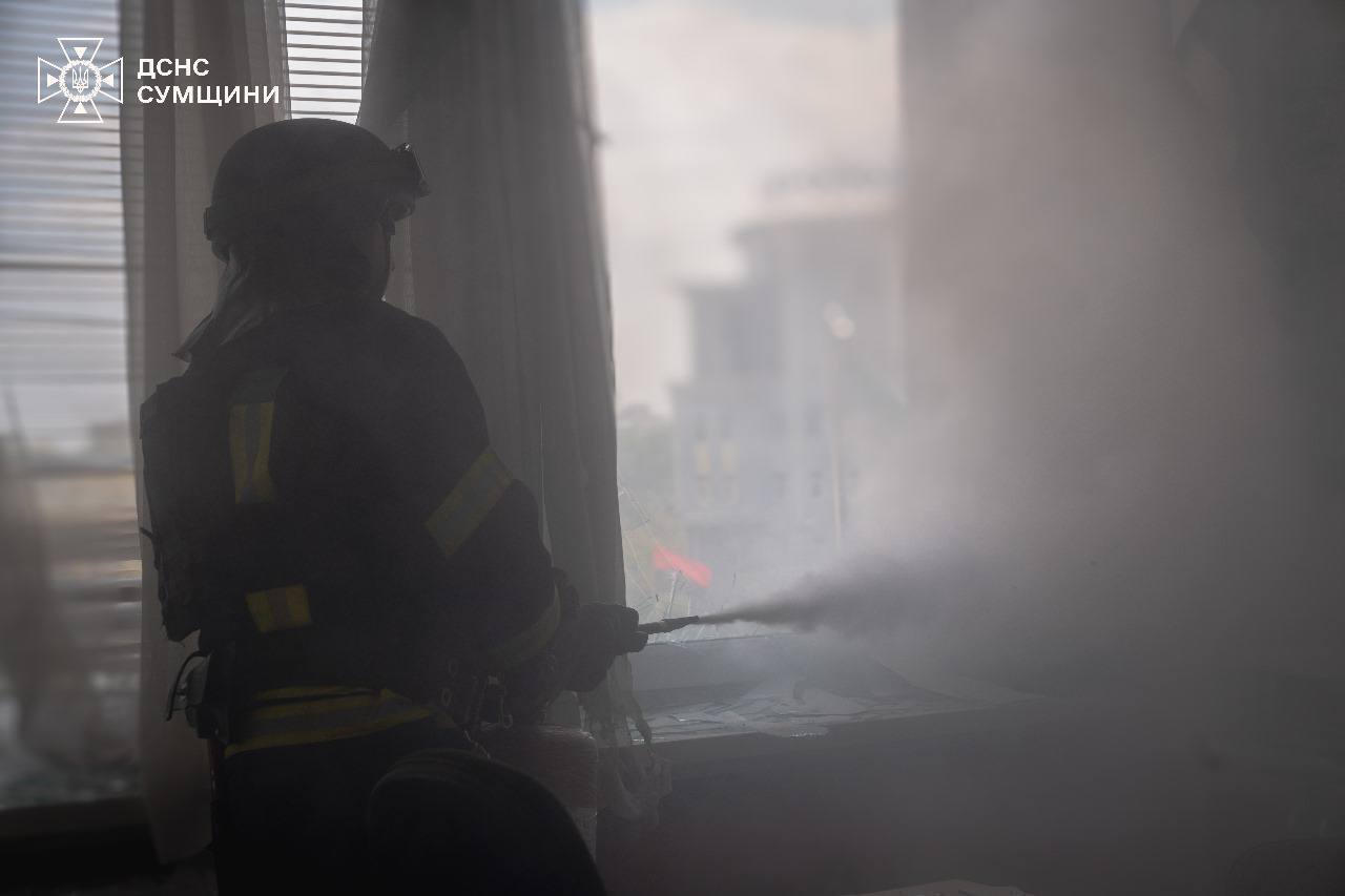 Оккупанты атаковали центр Сум: среди пострадавших – дети