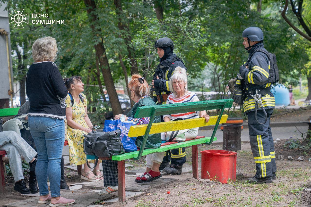 Оккупанты атаковали центр Сум: среди пострадавших – дети