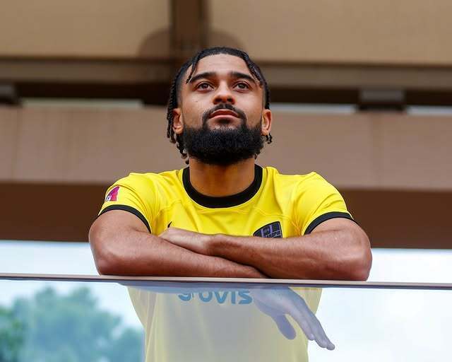 Футболист сборной Франции приехал играть в Украину и был шокирован увиденным в Одессе