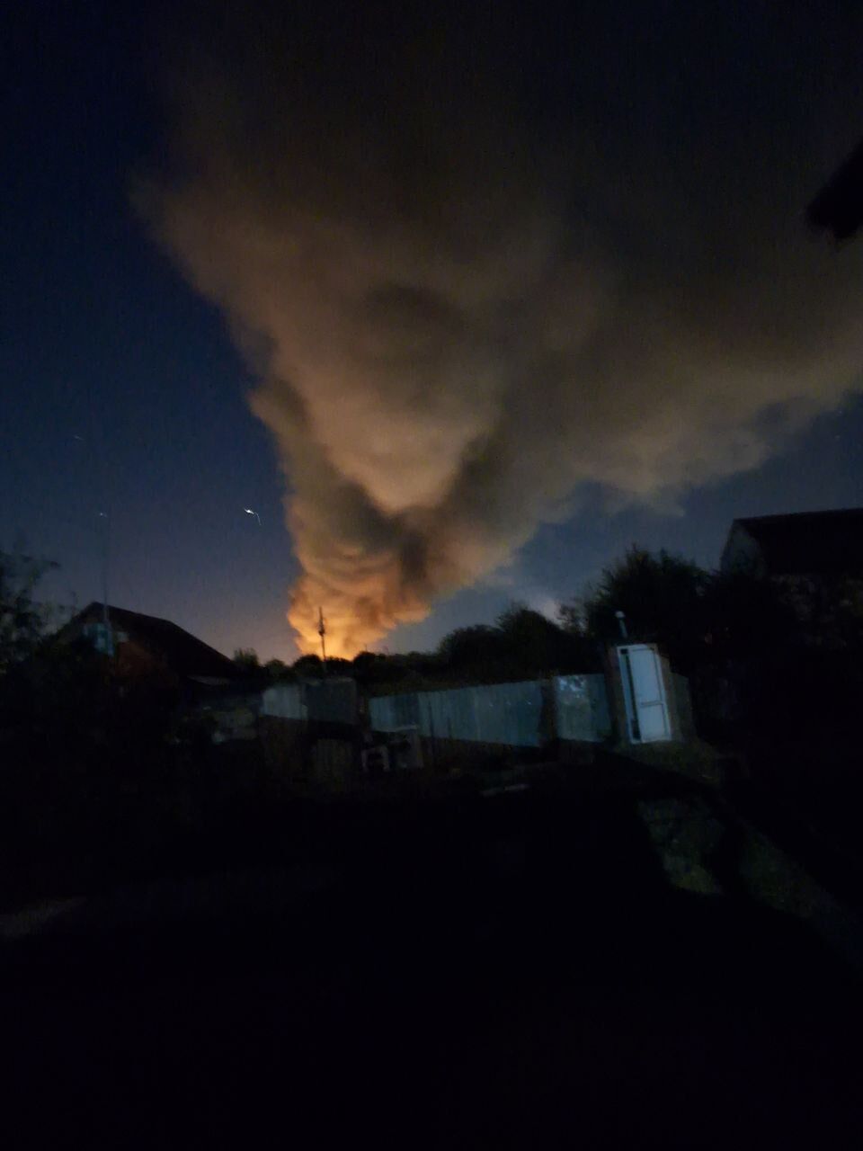 В России БПЛА атаковали Ильский НПЗ: произошел пожар