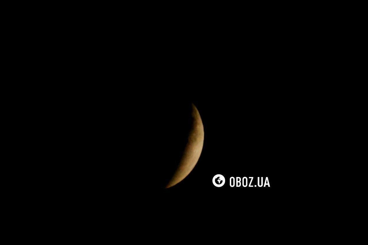 Над Украиной взошла Кровавая Луна. Фото