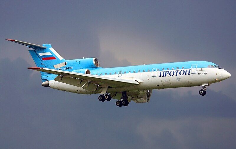 У Росії розбився літак з усією хокейною командою. 34 гравці "Локомотива" загинули. 14 років трагедії під Ярославлем