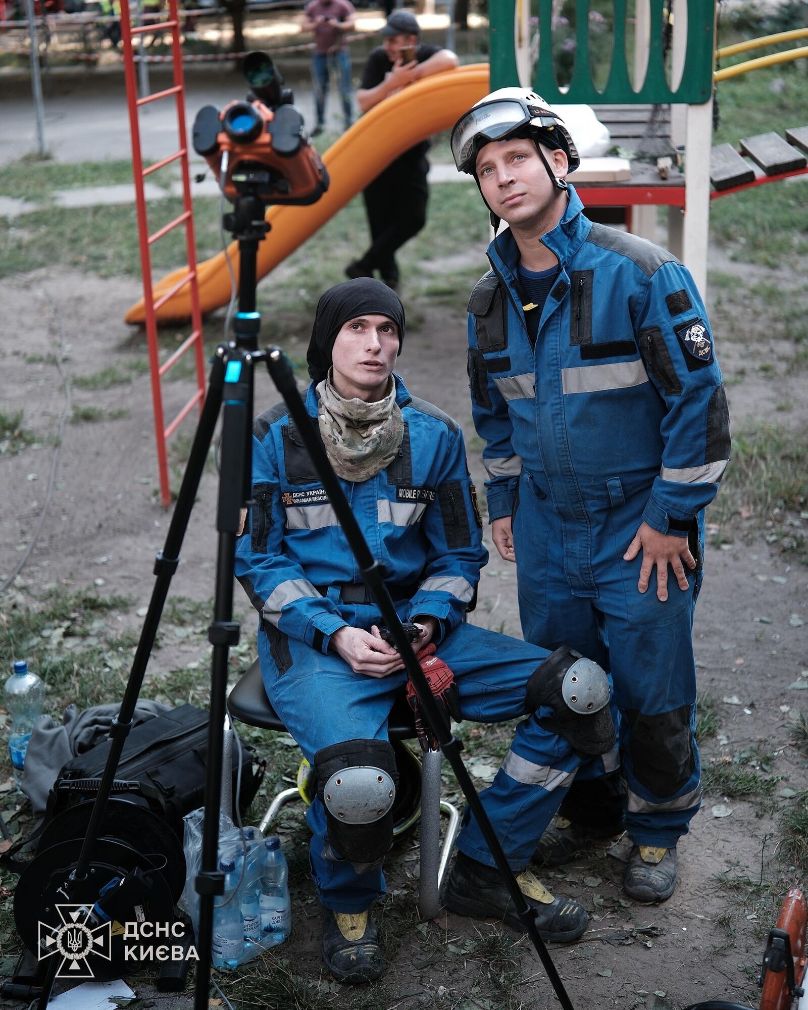 Російська атака забрала життя трьох людей: у Києві завершили аварійно-рятувальні роботи у будинку на Святошино. Фото