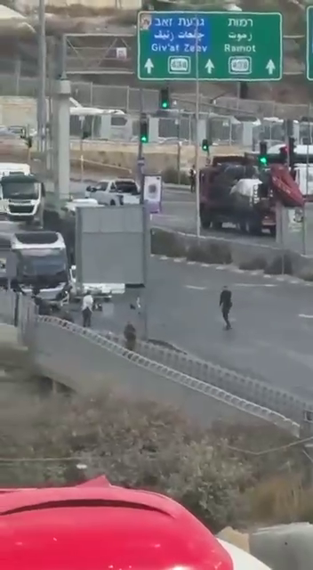 На в'їзді до Єрусалима сталася стрілянина: шість людей загинули, десять поранено. Фото і відео