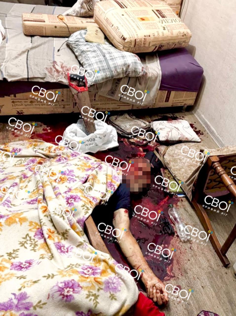 Нанес 27 ударов на двоих: в Кривом Роге внук жестоко убил бабушку и дедушку. Фото 18+