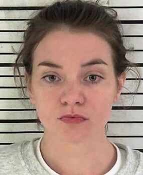 Убила экс-бойфренда и станцевала на допросе: жуткая история Шейны Хуберс, которую прозвали "сумасшедшей бывшей"