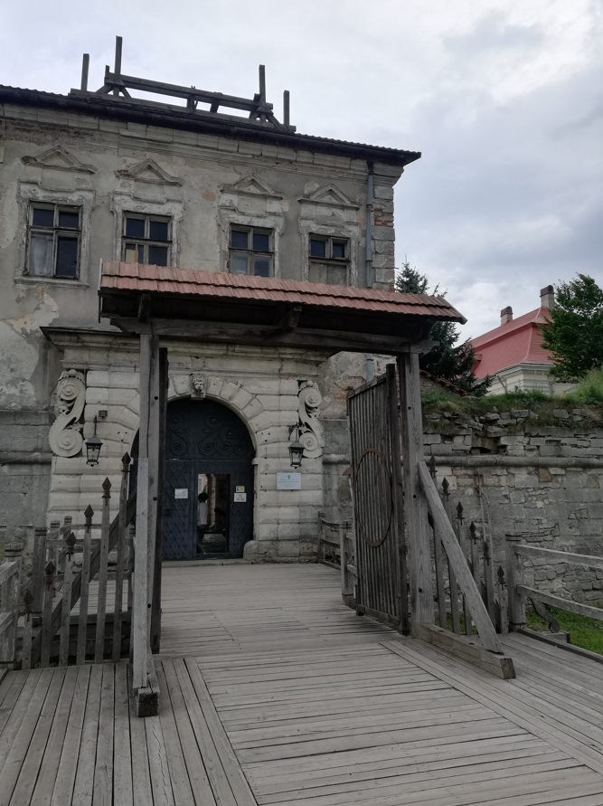 Золочів: не лише замок, а й місто з архітектурними цікавинками