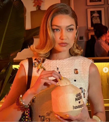 Как сохранить цвет волос ярким: хитрости парикмахеров