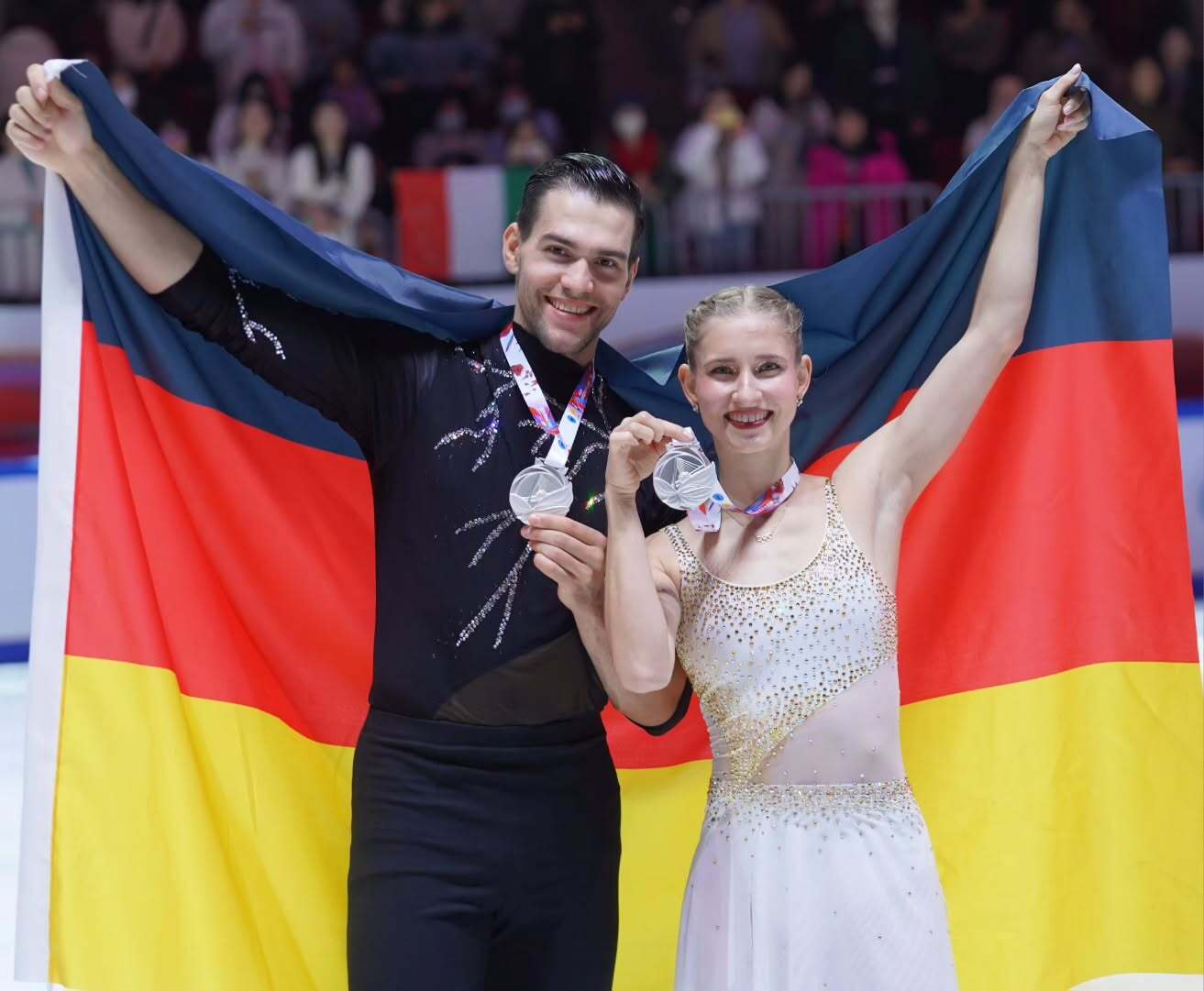 Знаменитый российский фигурист-чемпион сменил гражданство, отказавшись выступать за Россию