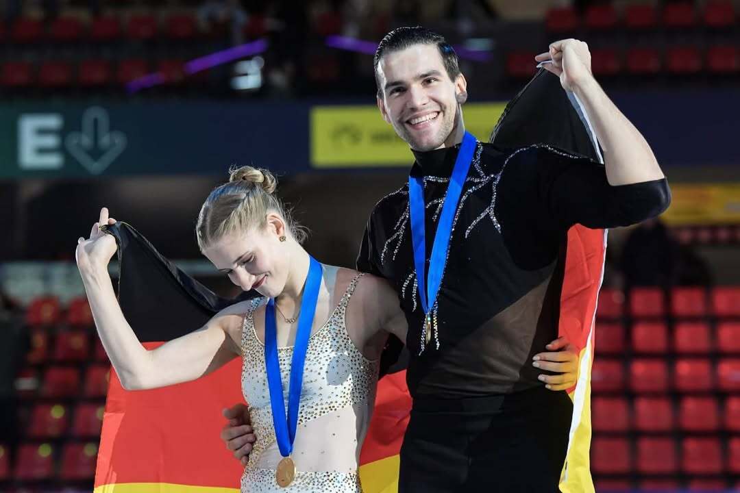 Знаменитый российский фигурист-чемпион сменил гражданство, отказавшись выступать за Россию