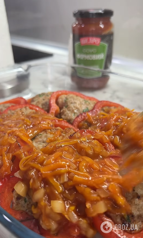 Сочный фаршированный перец с мясом и сыром: делимся самым простым рецептом