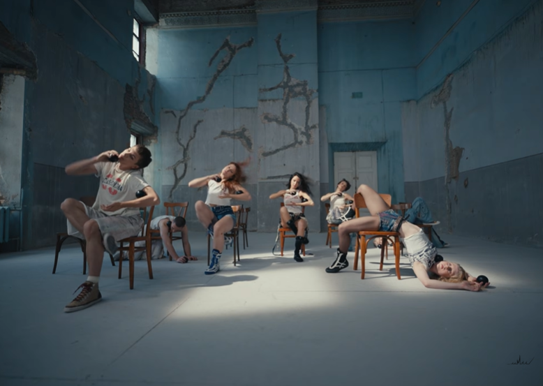 "Це однозначно хіт року". MONATIK і DOROFEEVA випустили пісню, якій прогнозують перше місце в чартах